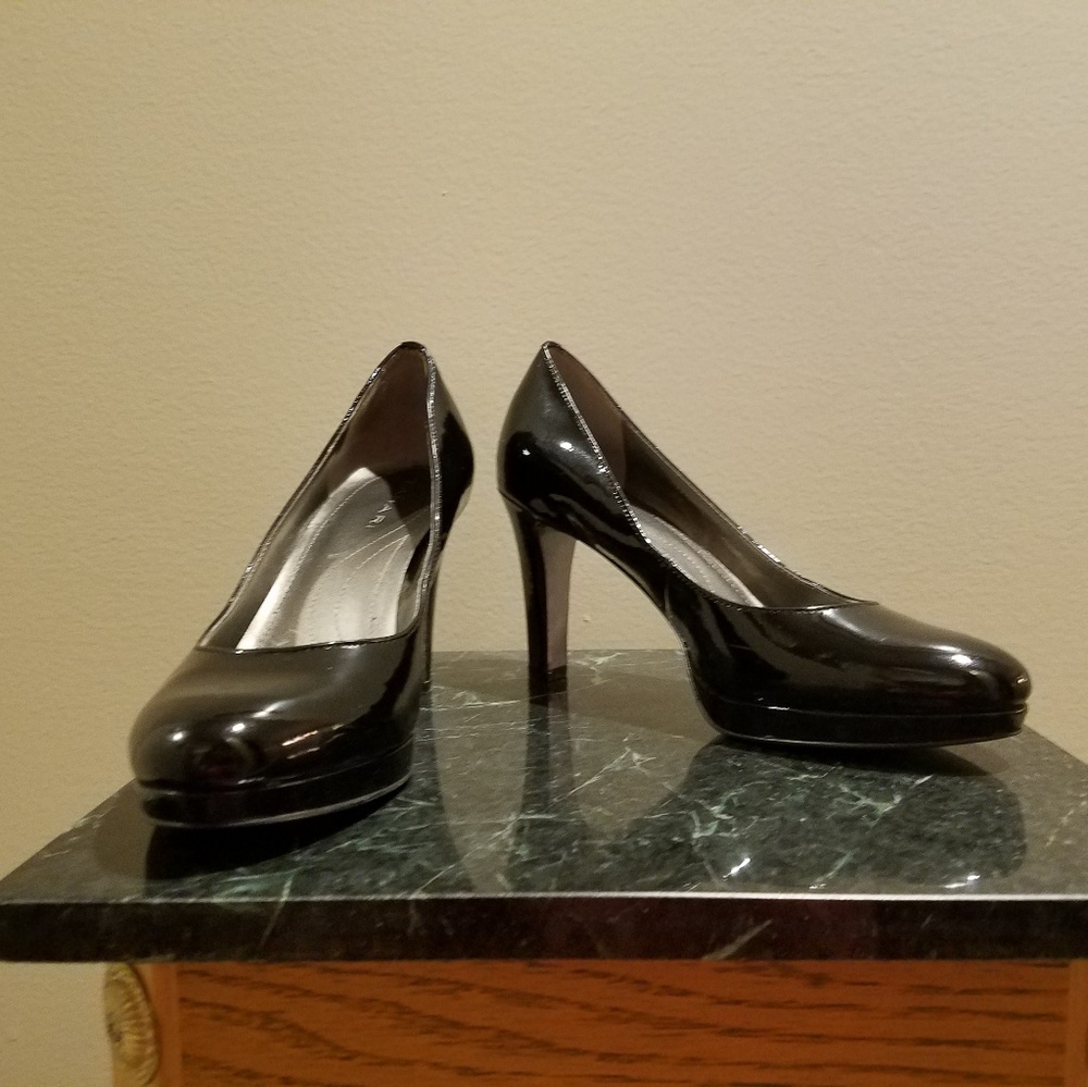 Tamari Pumps
